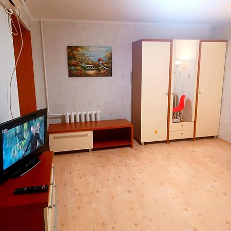 2Кімнатна В Центрі Госпіталь Вокзал Мечнікова Все Поруч Apartment Dnipro Bagian luar foto